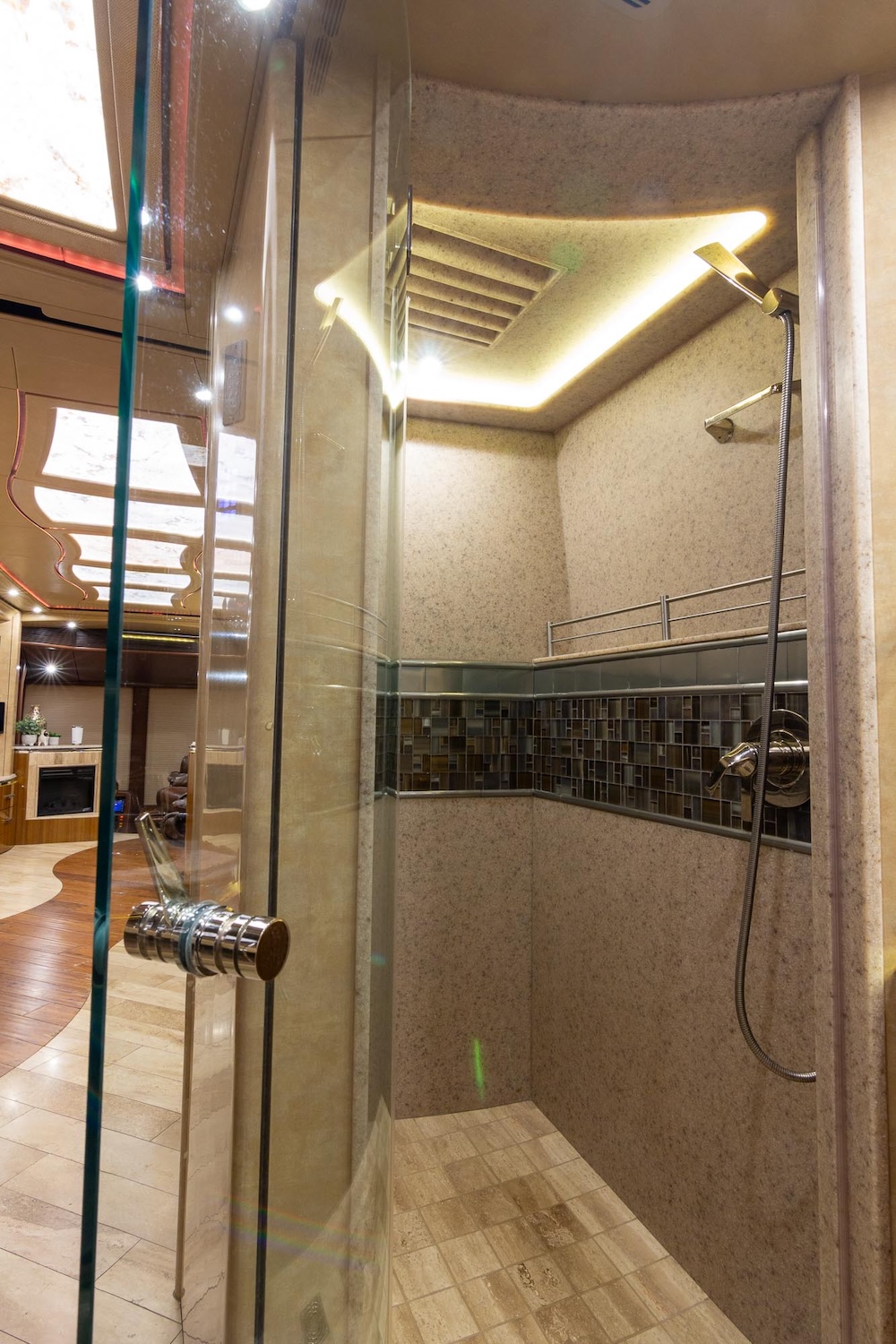 2017 Prevost Marathon H3-45 For Sale