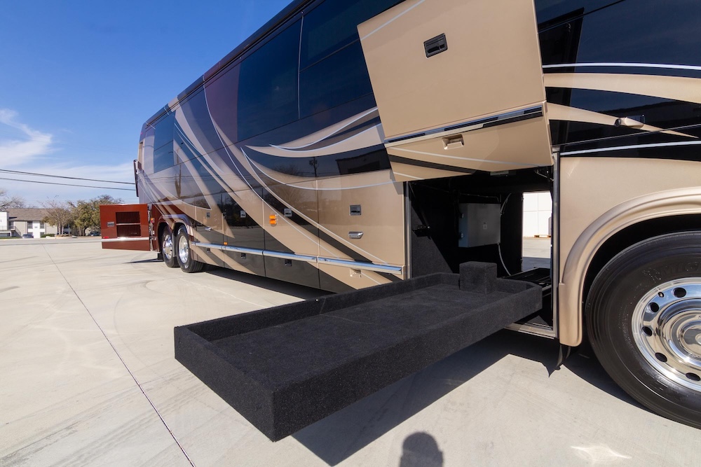 2017 Prevost Marathon H3-45 For Sale