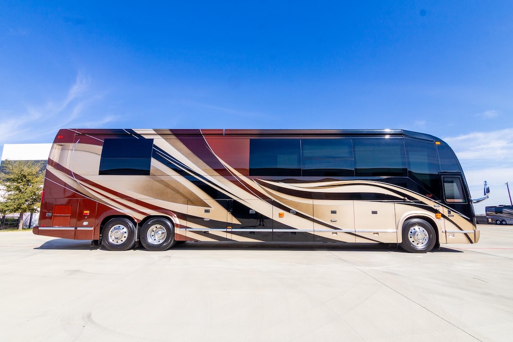 2017 Prevost Marathon H3-45 For Sale