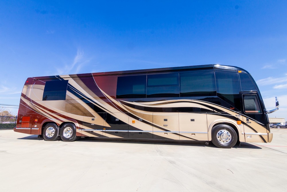 2017 Prevost Marathon H3-45 For Sale