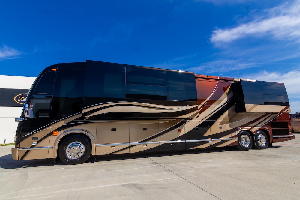 2017 Prevost Marathon H3-45 For Sale