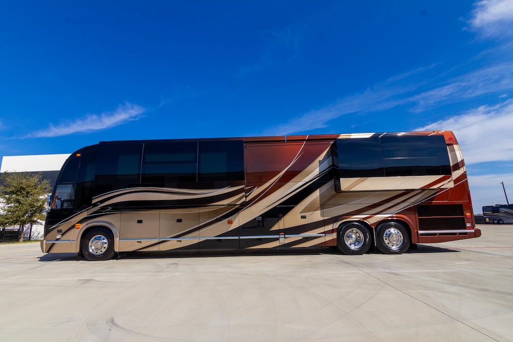 2017 Prevost Marathon H3-45 For Sale
