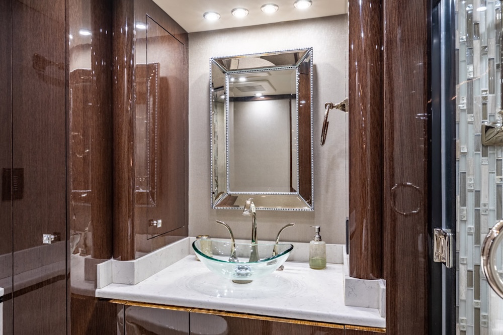 2017 Prevost Millenniuim H3-45 For Sale