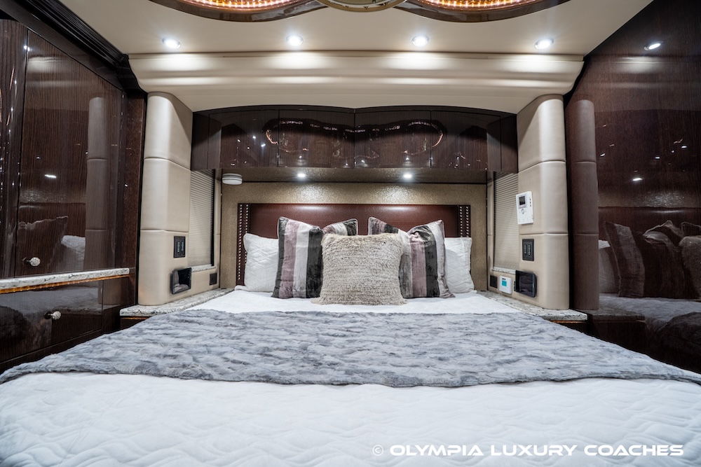 2017 Prevost Millennium H3-45 For Sale