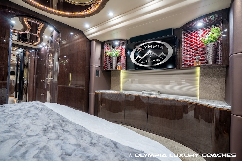2017 Prevost Millennium H3-45 For Sale
