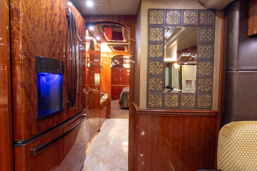 2017 Prevost Millennium H3-45 For Sale