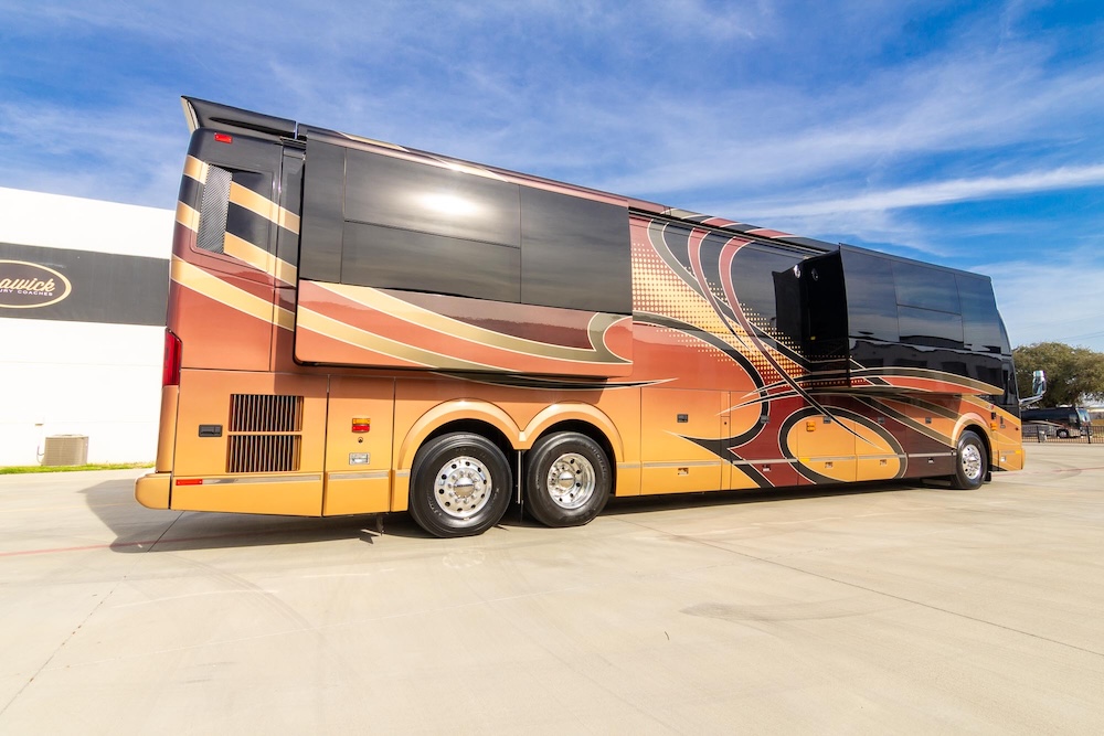 2017 Prevost Millennium H3-45 For Sale