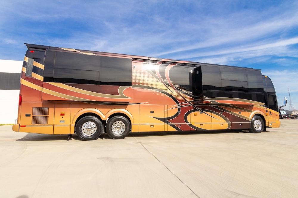 2017 Prevost Millennium H3-45 For Sale