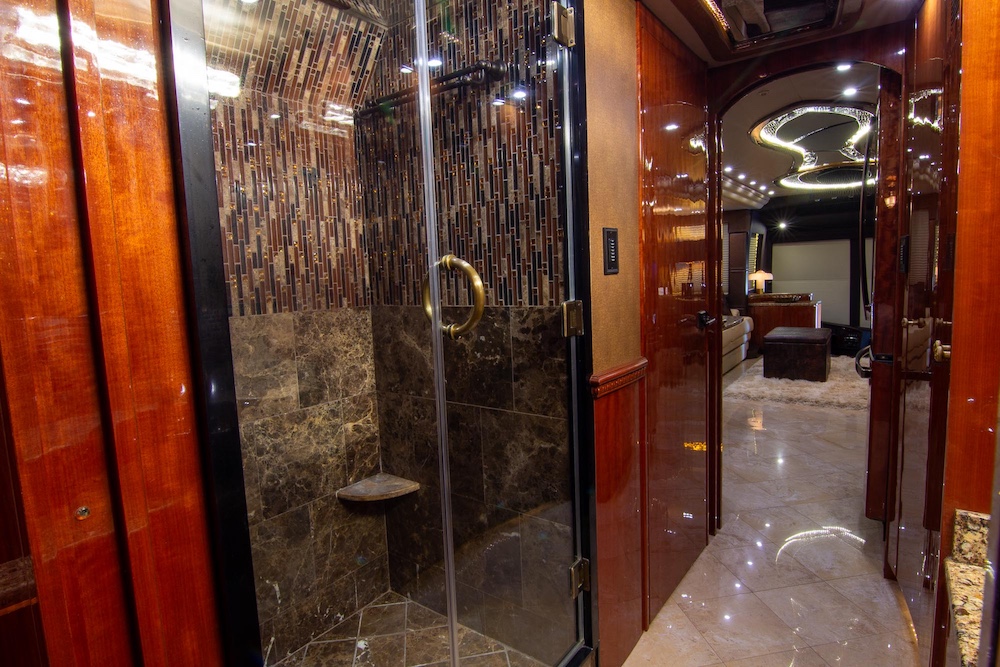 2017 Prevost Millennium  H3-45 For Sale