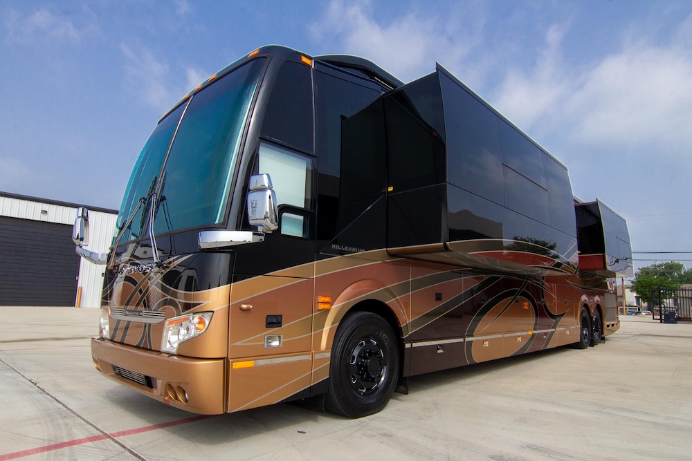 2017 Prevost Millennium  H3-45 For Sale