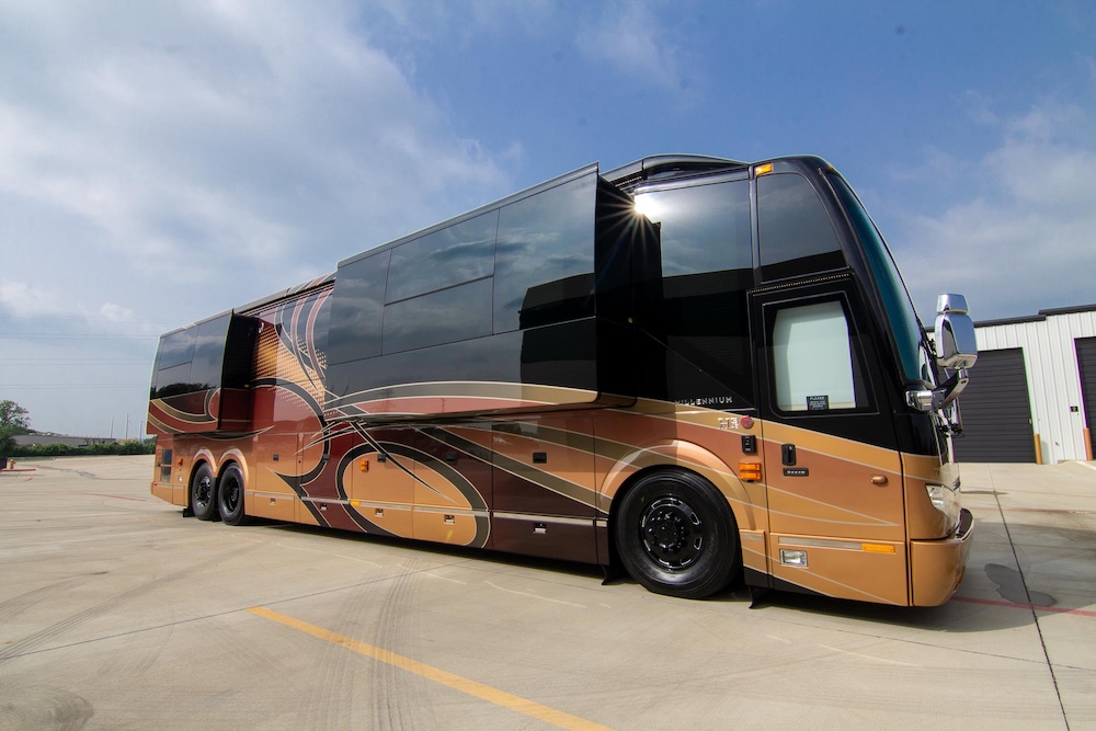 2017 Prevost Millennium  H3-45 For Sale