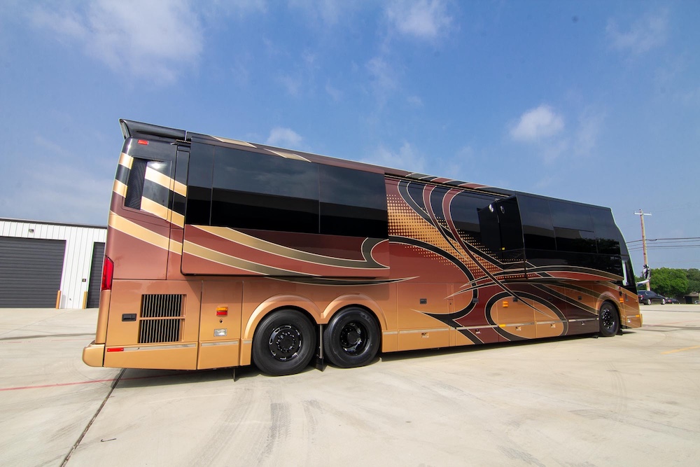 2017 Prevost Millennium  H3-45 For Sale
