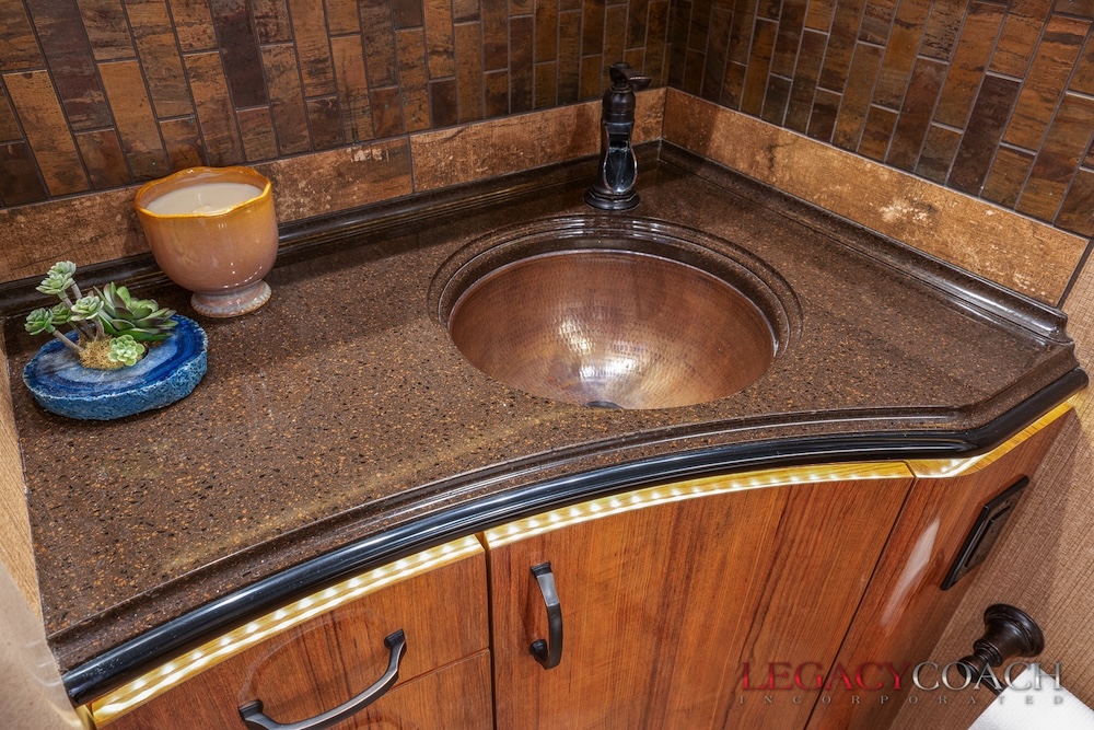 2018 Prevost Marathon H3-45 For Sale