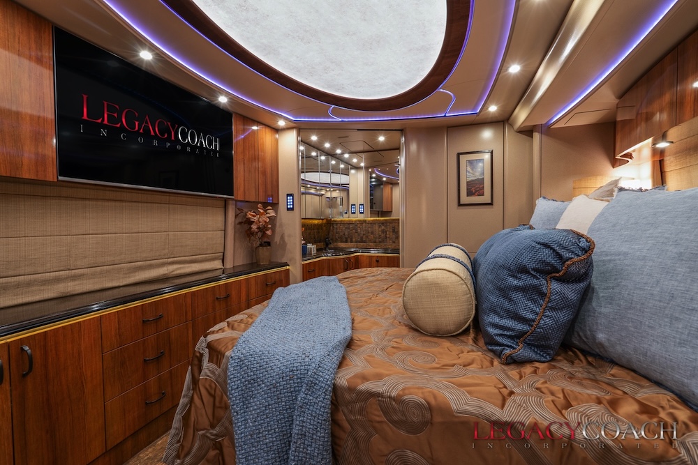 2018 Prevost Marathon H3-45 For Sale