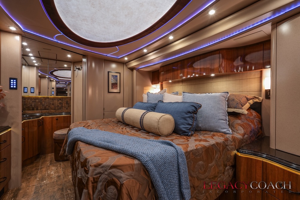 2018 Prevost Marathon H3-45 For Sale