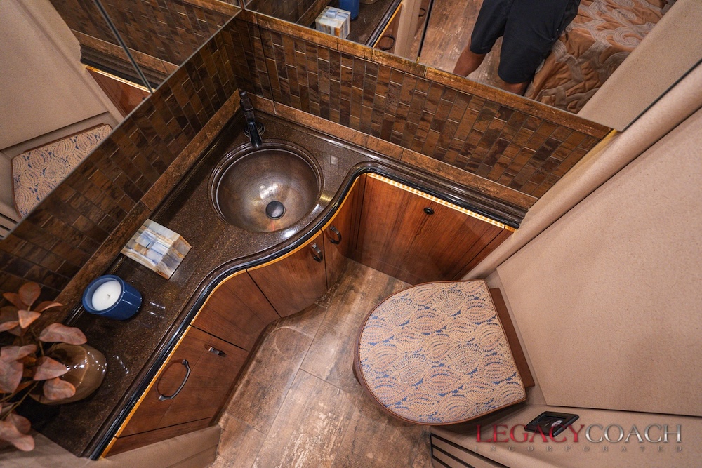 2018 Prevost Marathon H3-45 For Sale