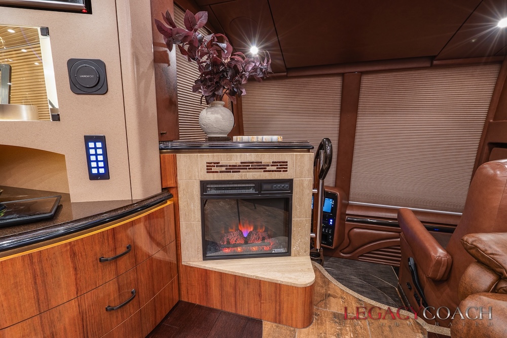 2018 Prevost Marathon H3-45 For Sale