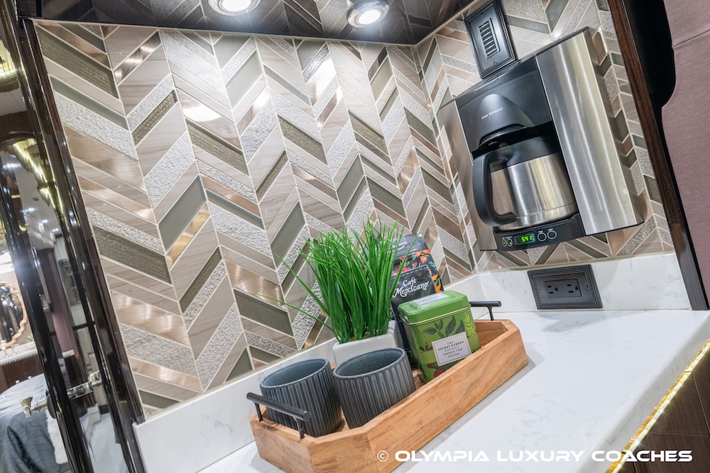 2018 Prevost Millennium H3-45 For Sale