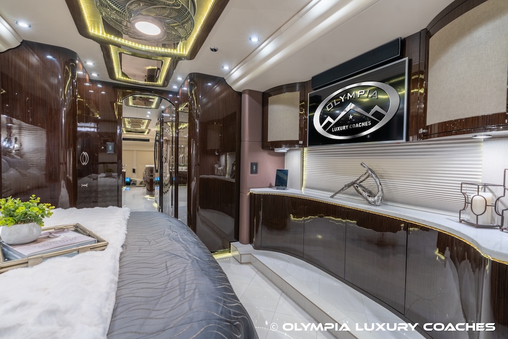 2018 Prevost Millennium H3-45 For Sale