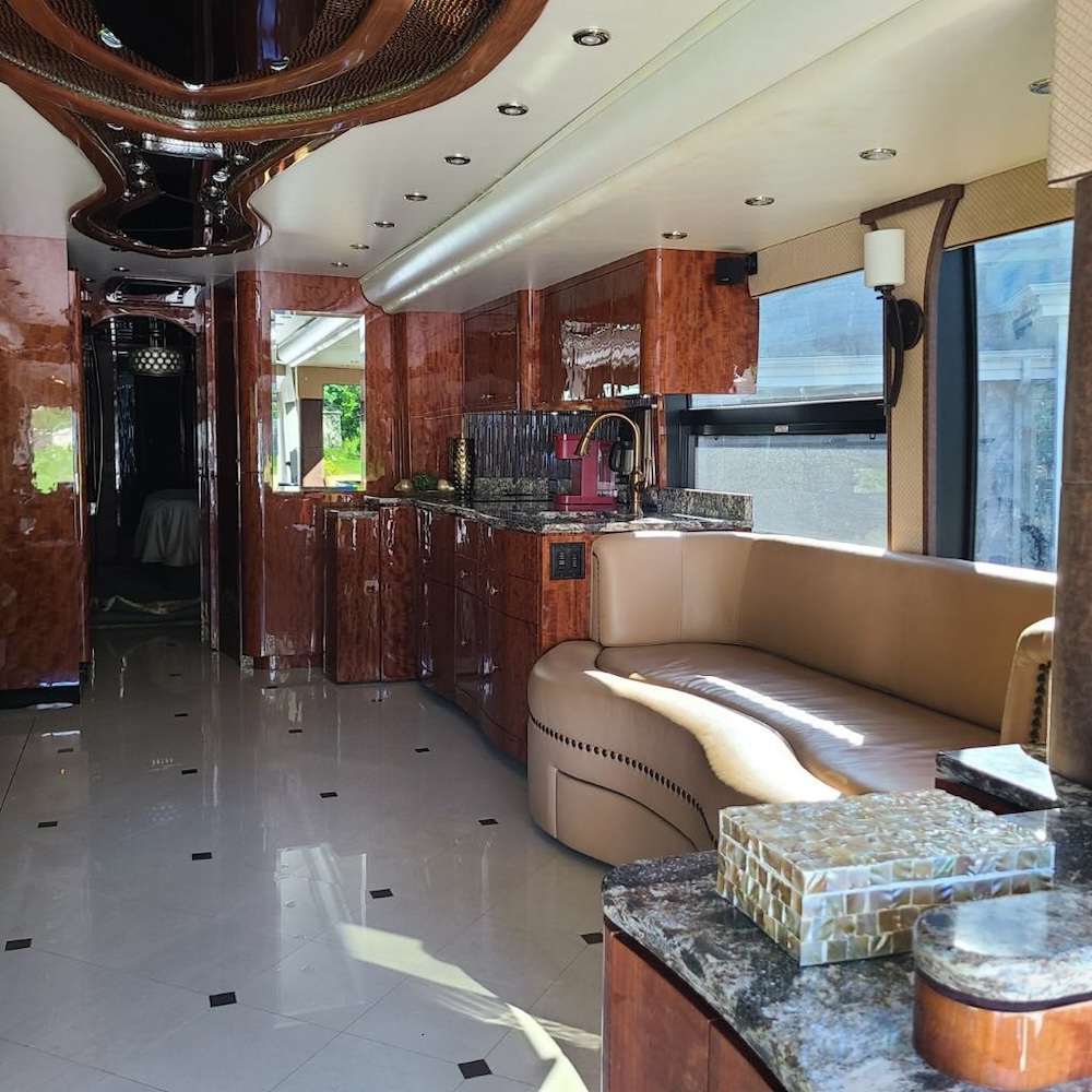 2018 Prevost Millennium H3-45 For Sale