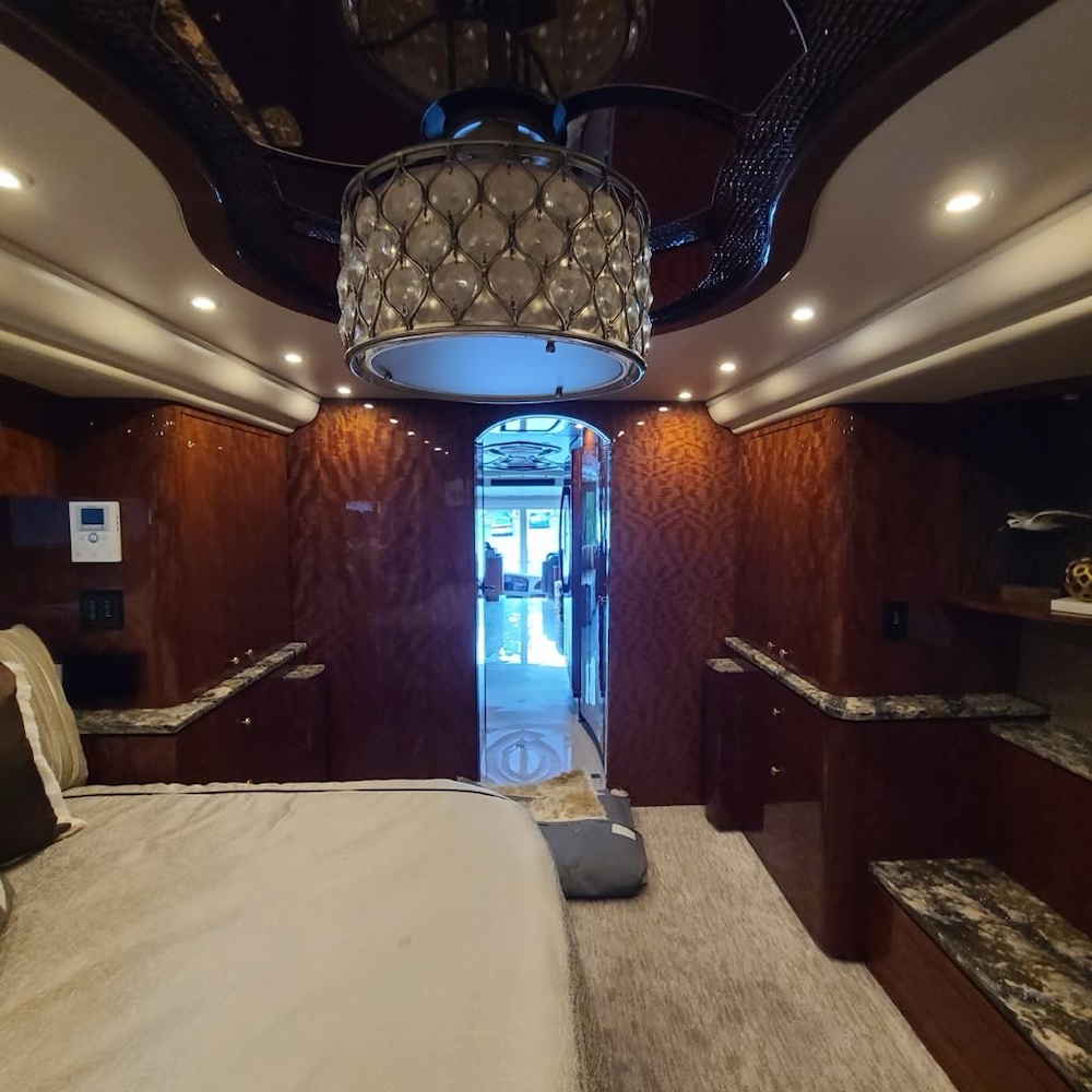 2018 Prevost Millennium H3-45 For Sale