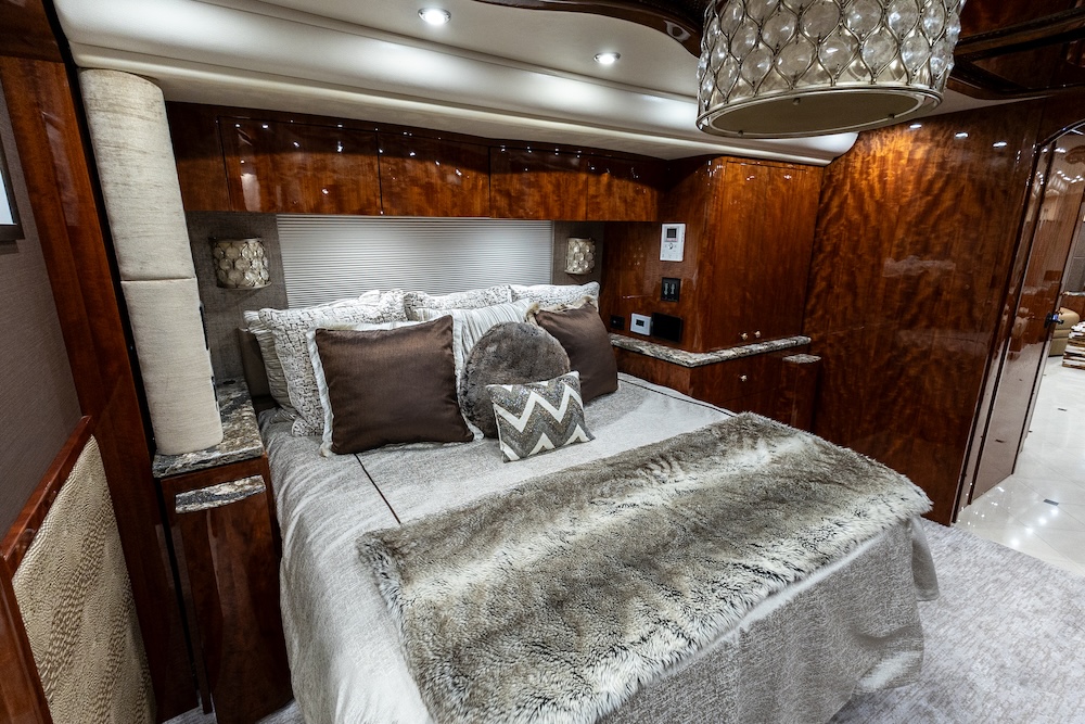 2018 Prevost Millennium H3-45 For Sale