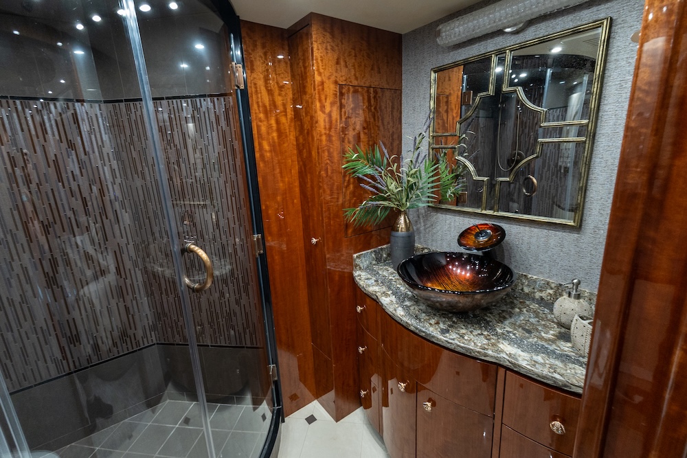 2018 Prevost Millennium H3-45 For Sale