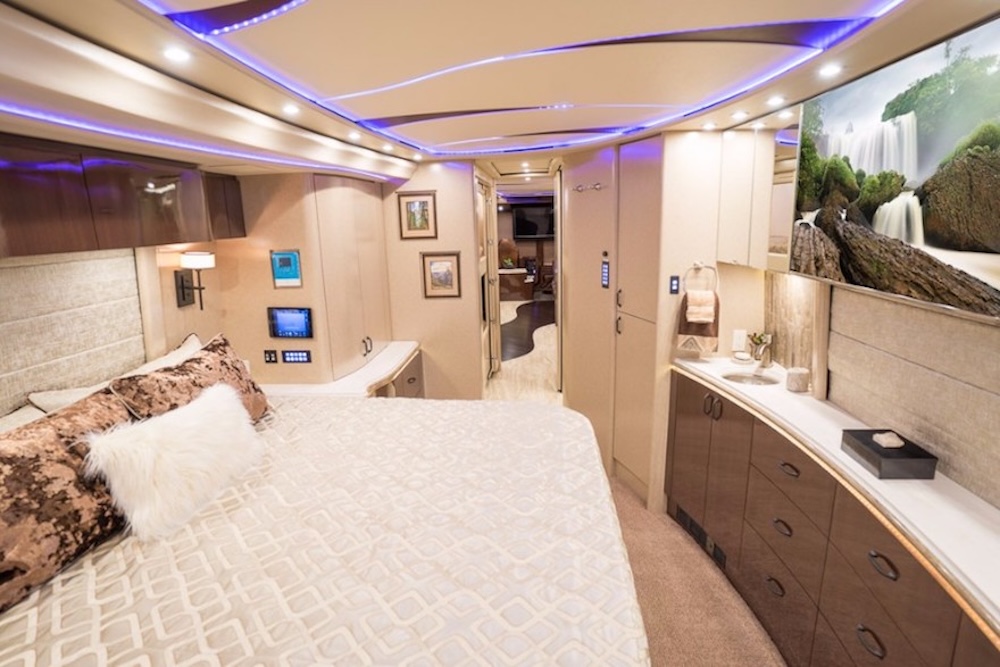 2018 Prevost Marathon X3 For Sale