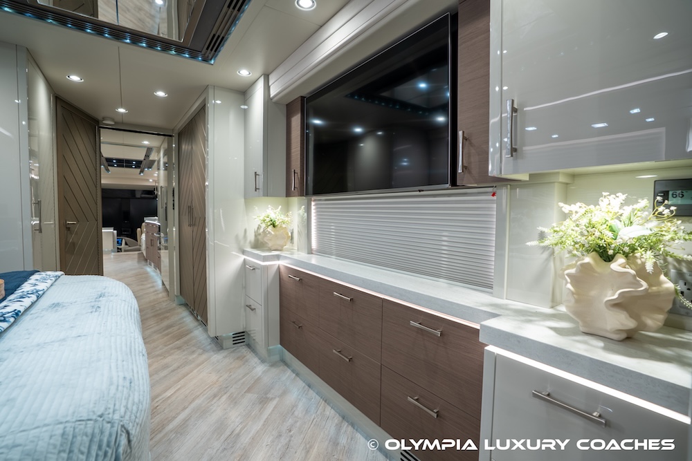 2019 Prevost Olympia H3-45 For Sale