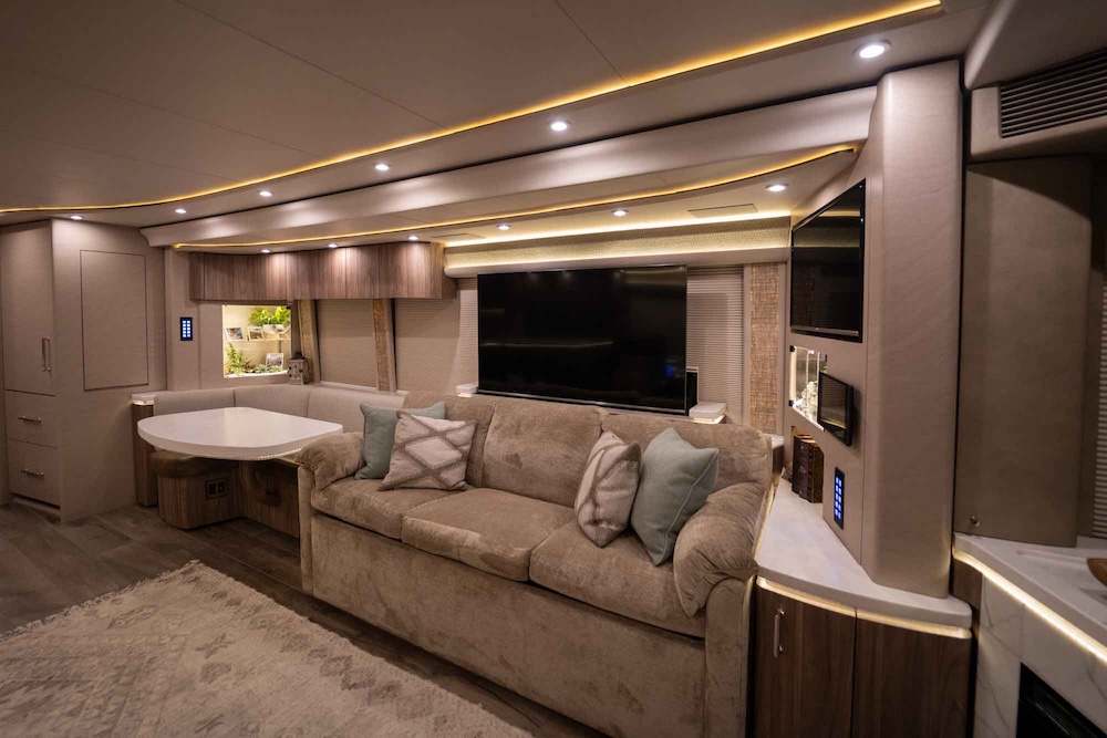 2019 Prevost Marathon H3-45 For Sale