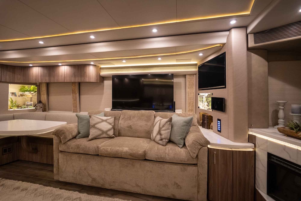 2019 Prevost Marathon H3-45 For Sale