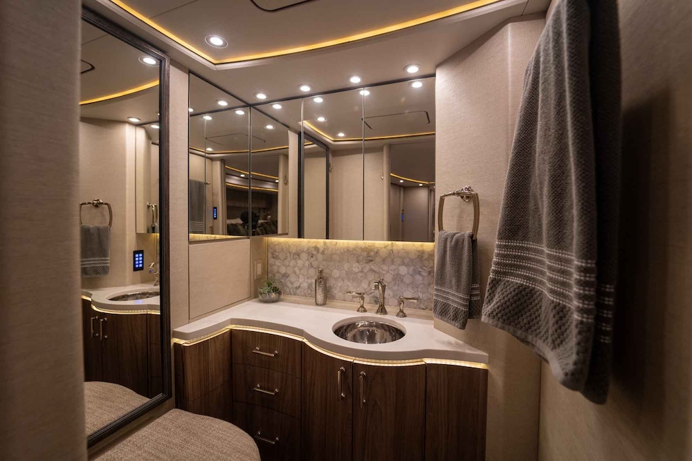 2019 Prevost Marathon H3-45 For Sale