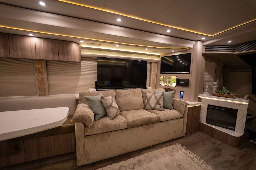 2019 Prevost Marathon H3-45 For Sale