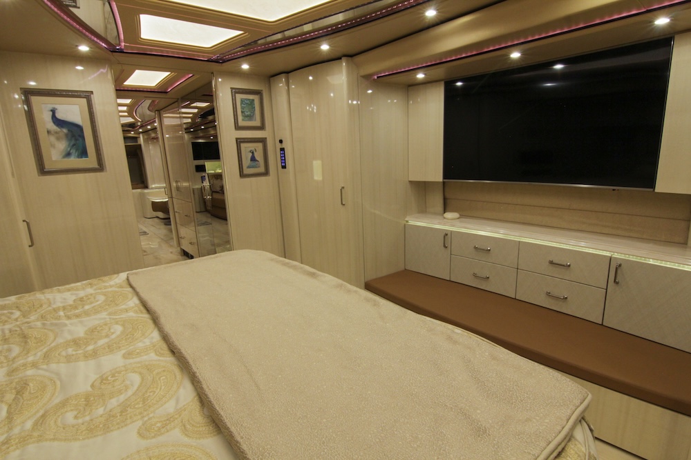 2019 Prevost Marathon H3-45 For Sale