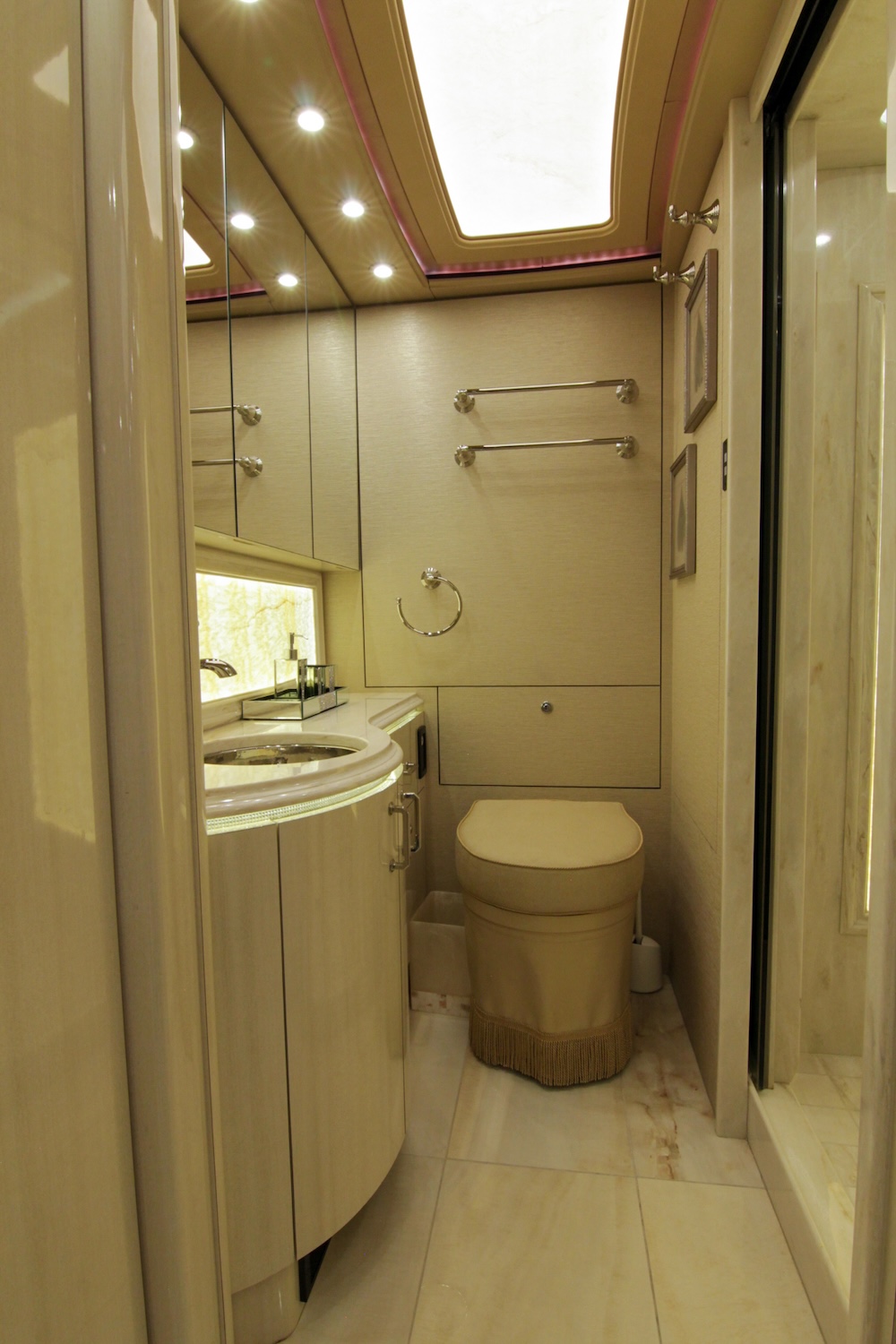 2019 Prevost Marathon H3-45 For Sale