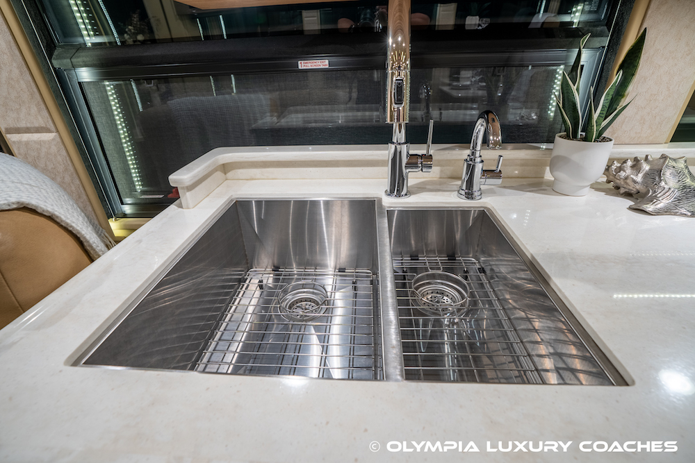 2020 Prevost Emerald H3-45 For Sale