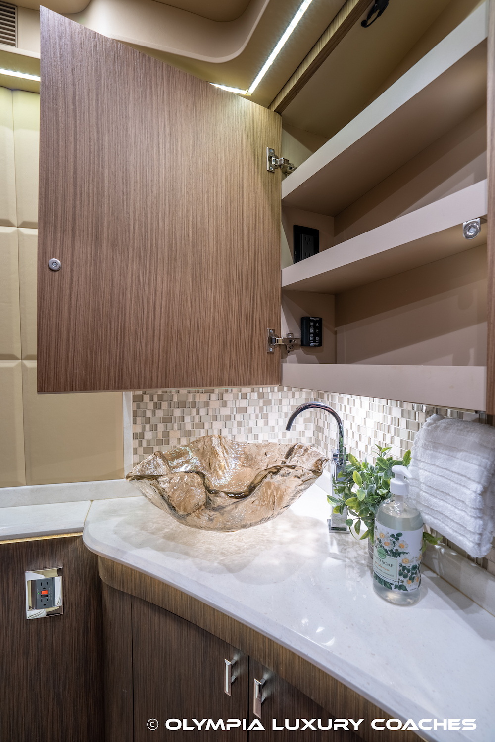 2020 Prevost Emerald H3-45 For Sale