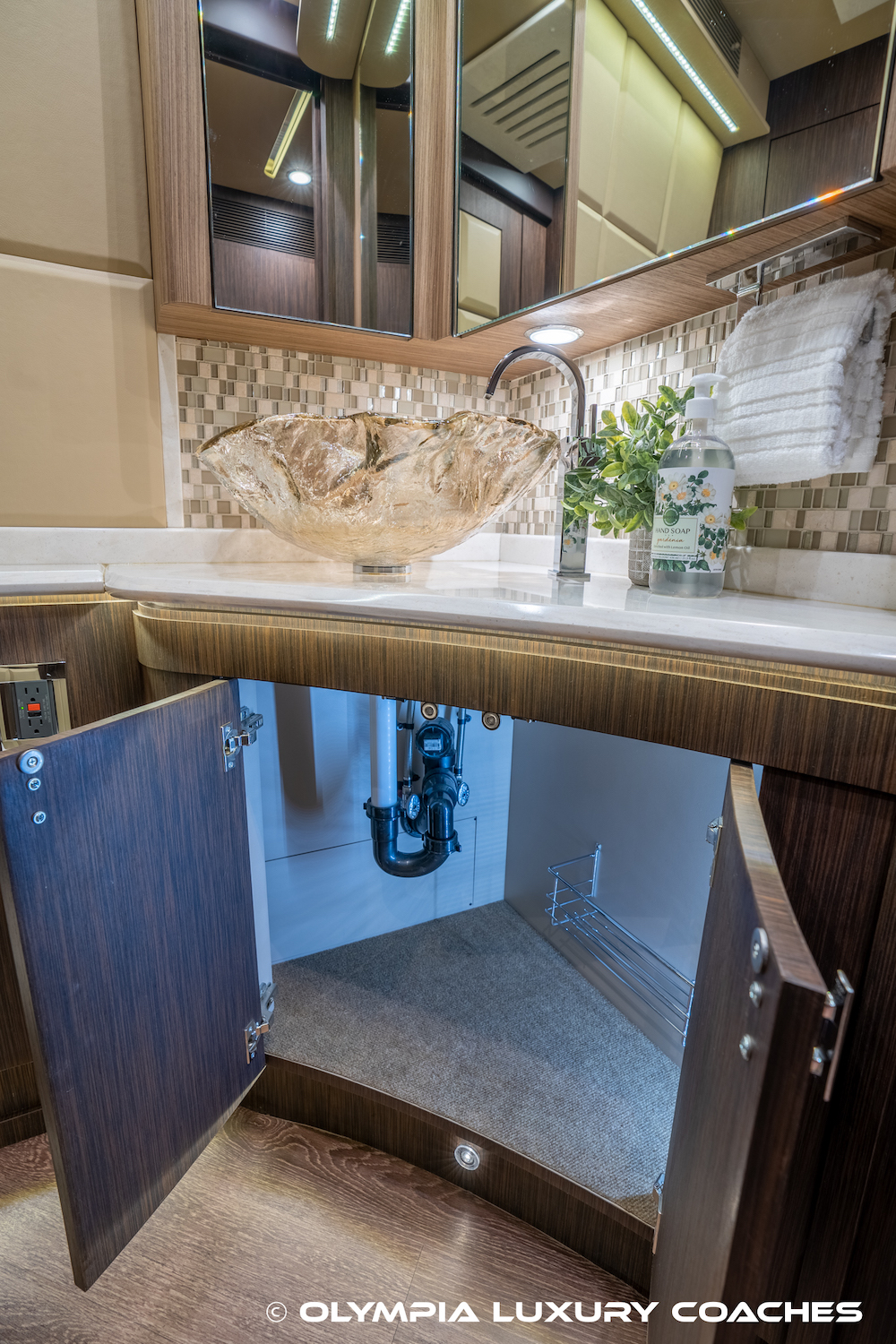 2020 Prevost Emerald H3-45 For Sale