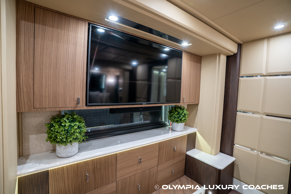 2020 Prevost Emerald H3-45 For Sale