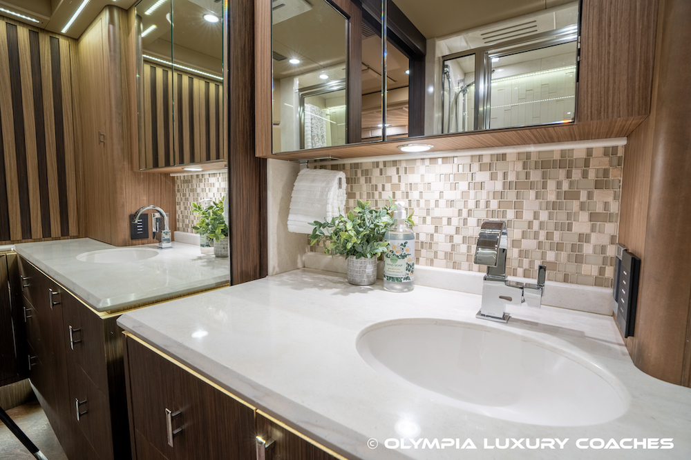 2020 Prevost Emerald H3-45 For Sale