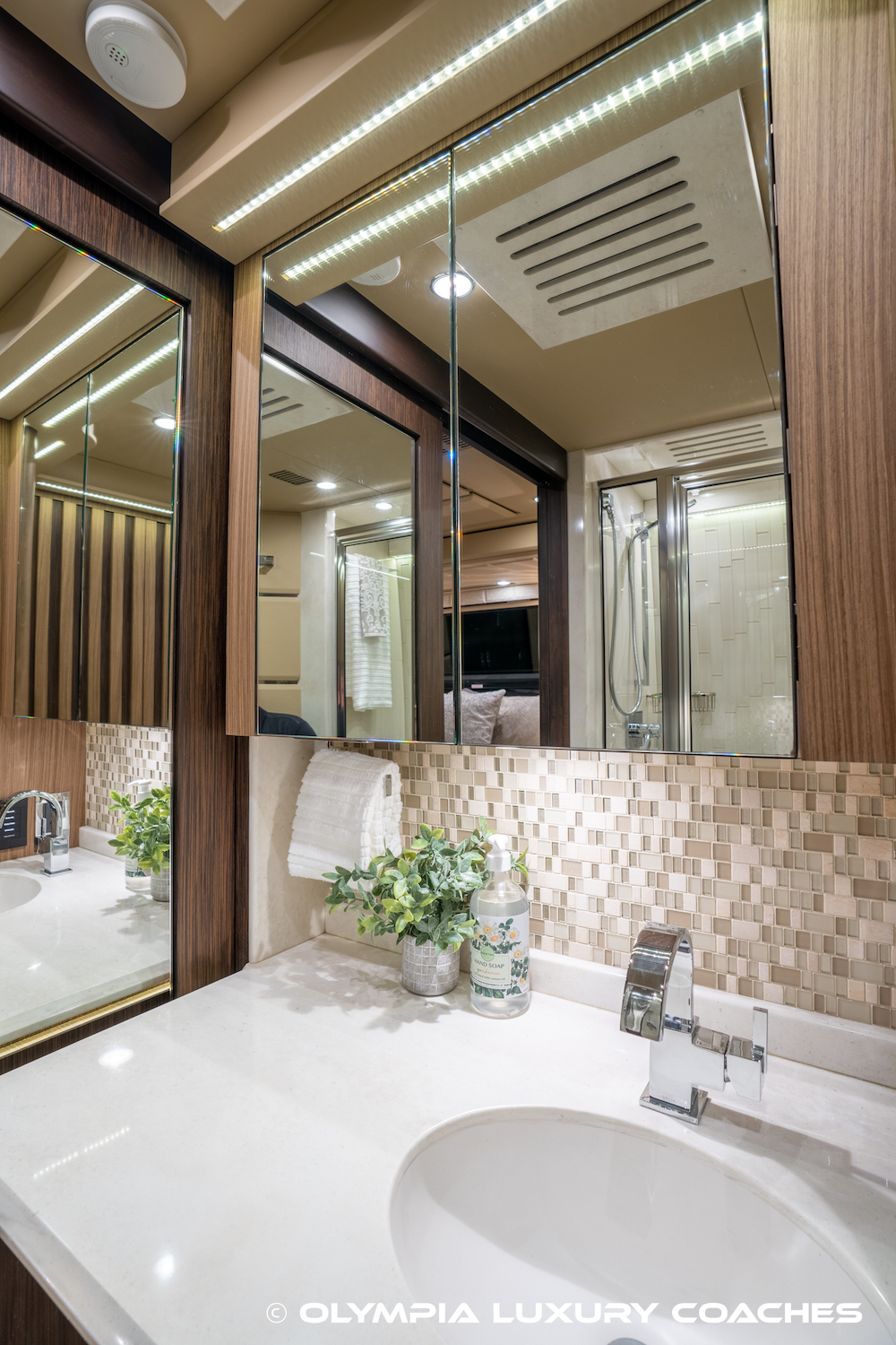 2020 Prevost Emerald H3-45 For Sale