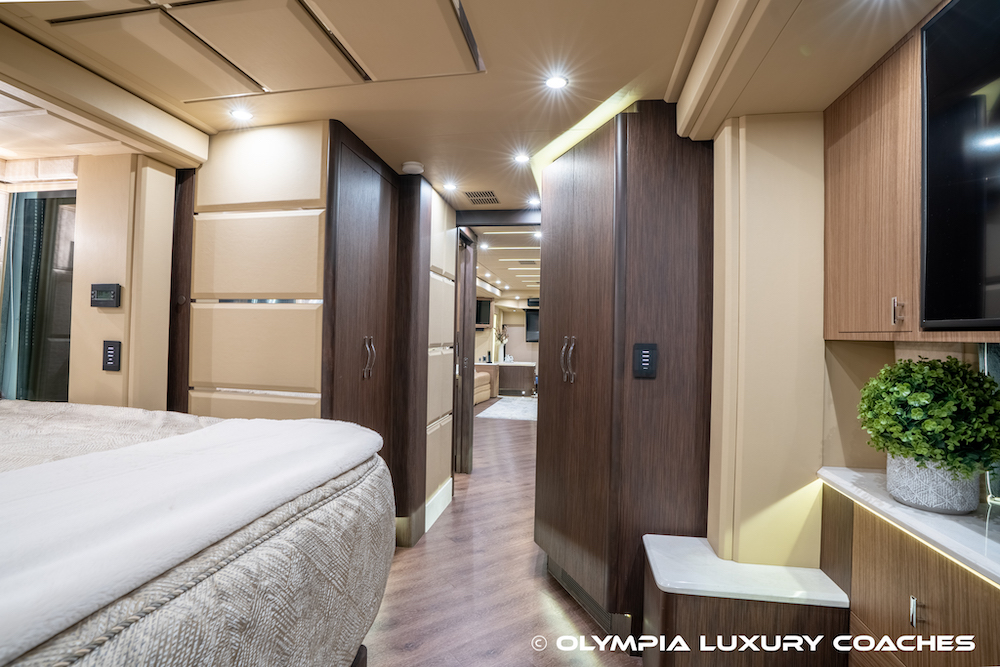 2020 Prevost Emerald H3-45 For Sale