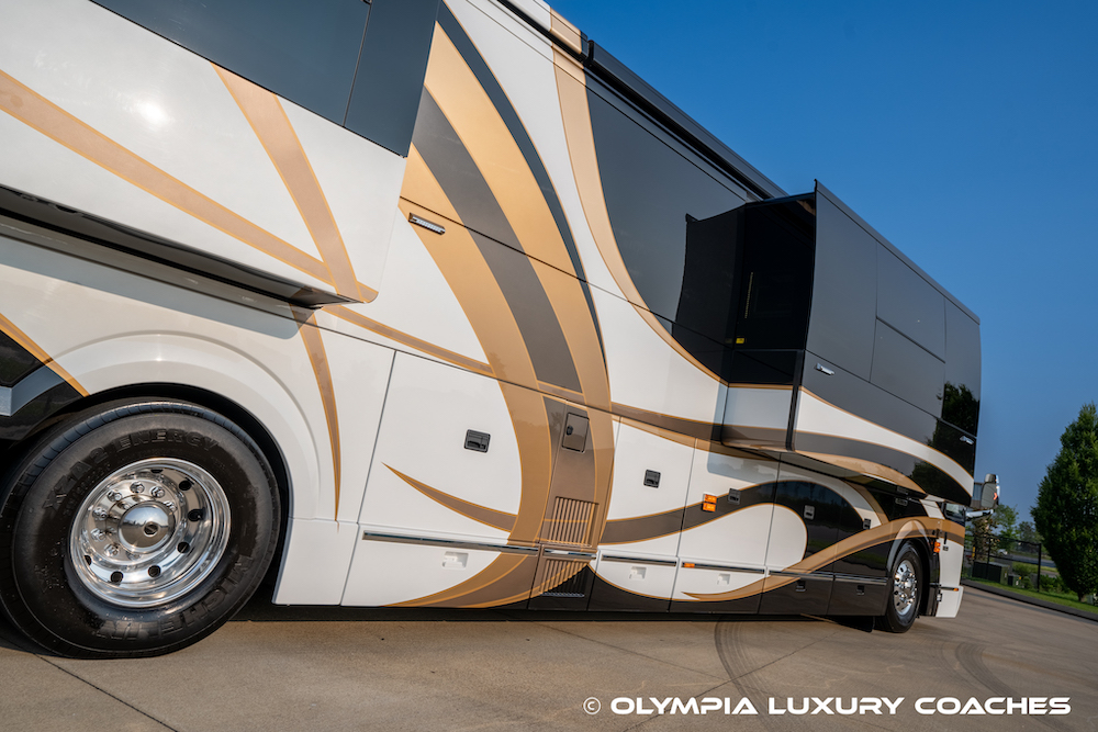 2020 Prevost Emerald H3-45 For Sale