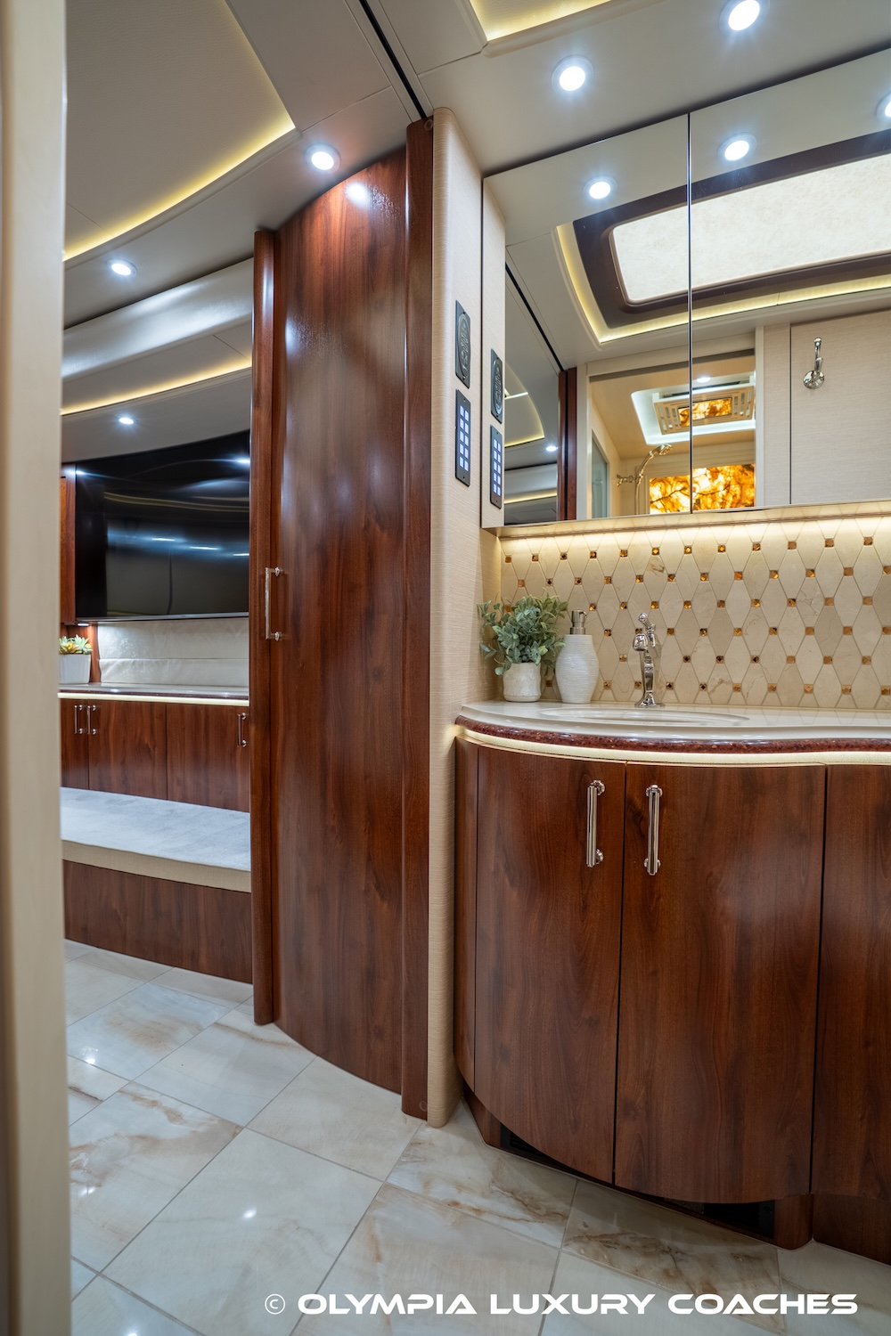 2020 Prevost Marathon H3-45 For Sale