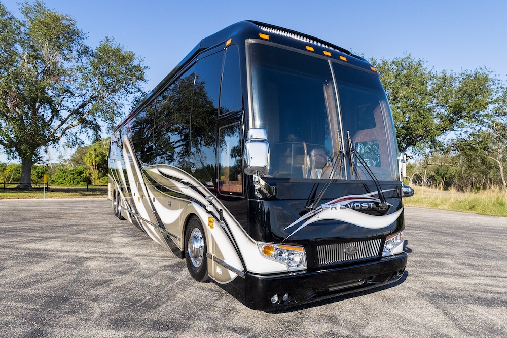 2020 Prevost Featherlite H3-45 For Sale