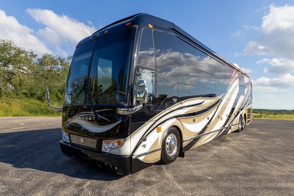 2020 Prevost Featherlite H3-45 For Sale