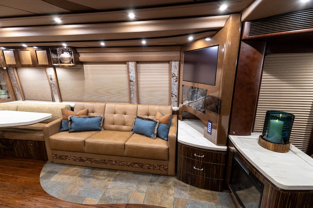 2020 Prevost  Marathon H3-45 For Sale