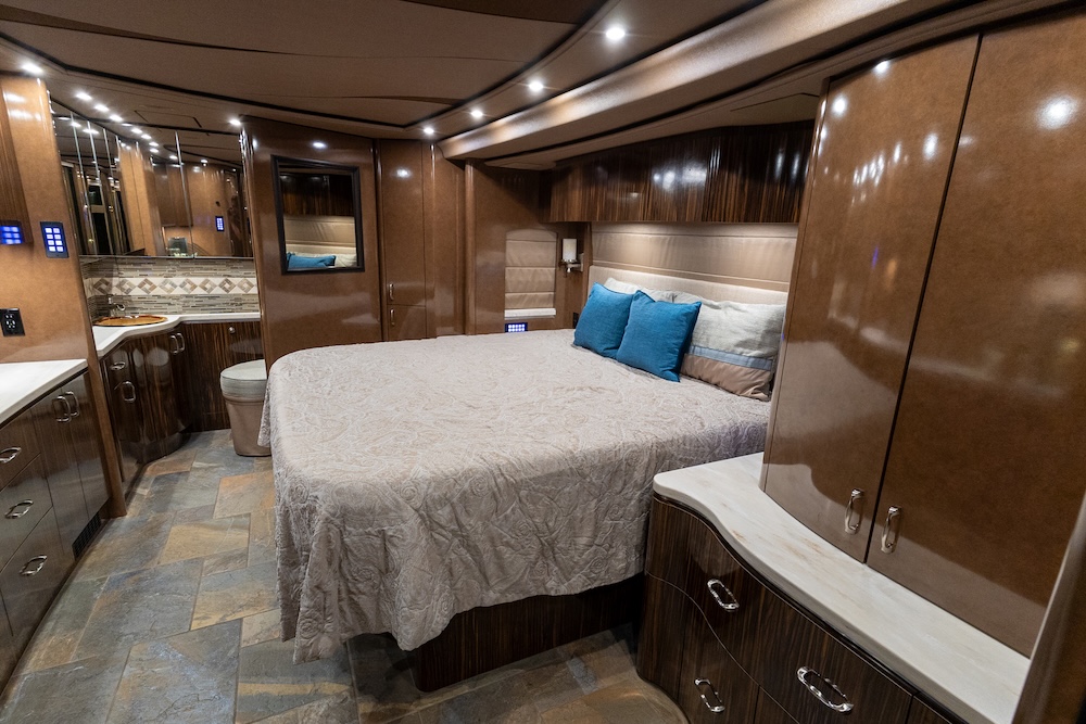 2020 Prevost  Marathon H3-45 For Sale