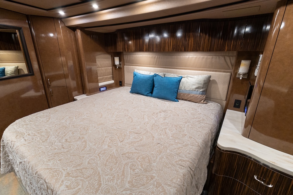 2020 Prevost  Marathon H3-45 For Sale