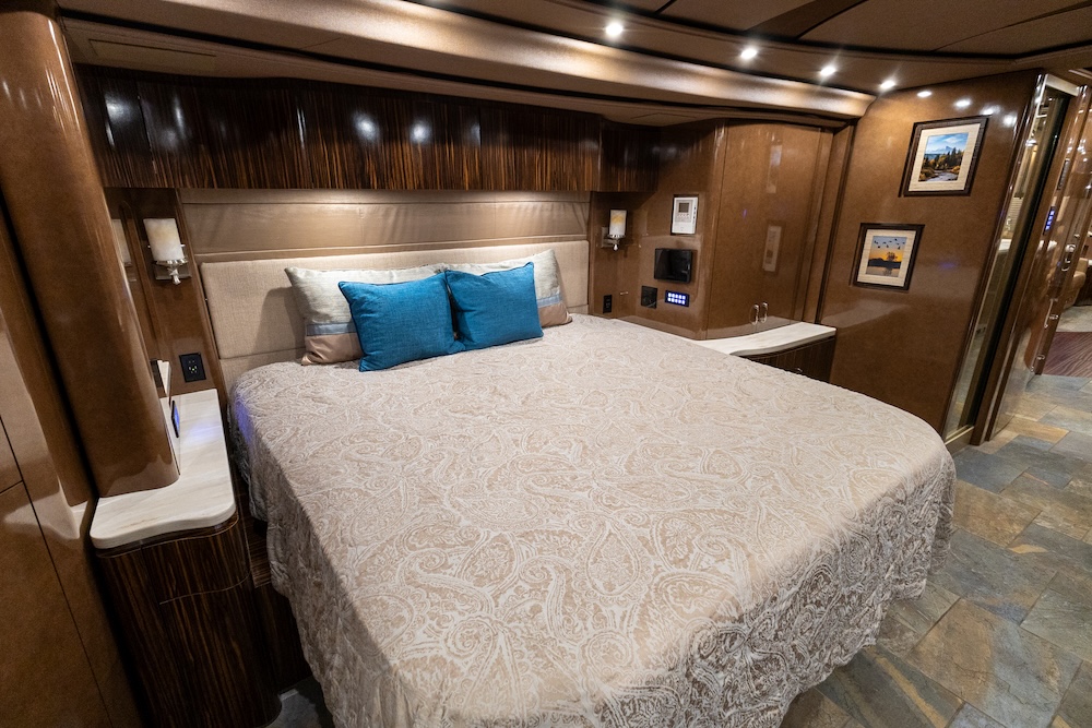2020 Prevost  Marathon H3-45 For Sale